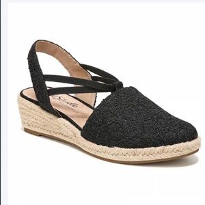 Life Stride espadrille wedge closed toe sandal, black floral fabric, 8W